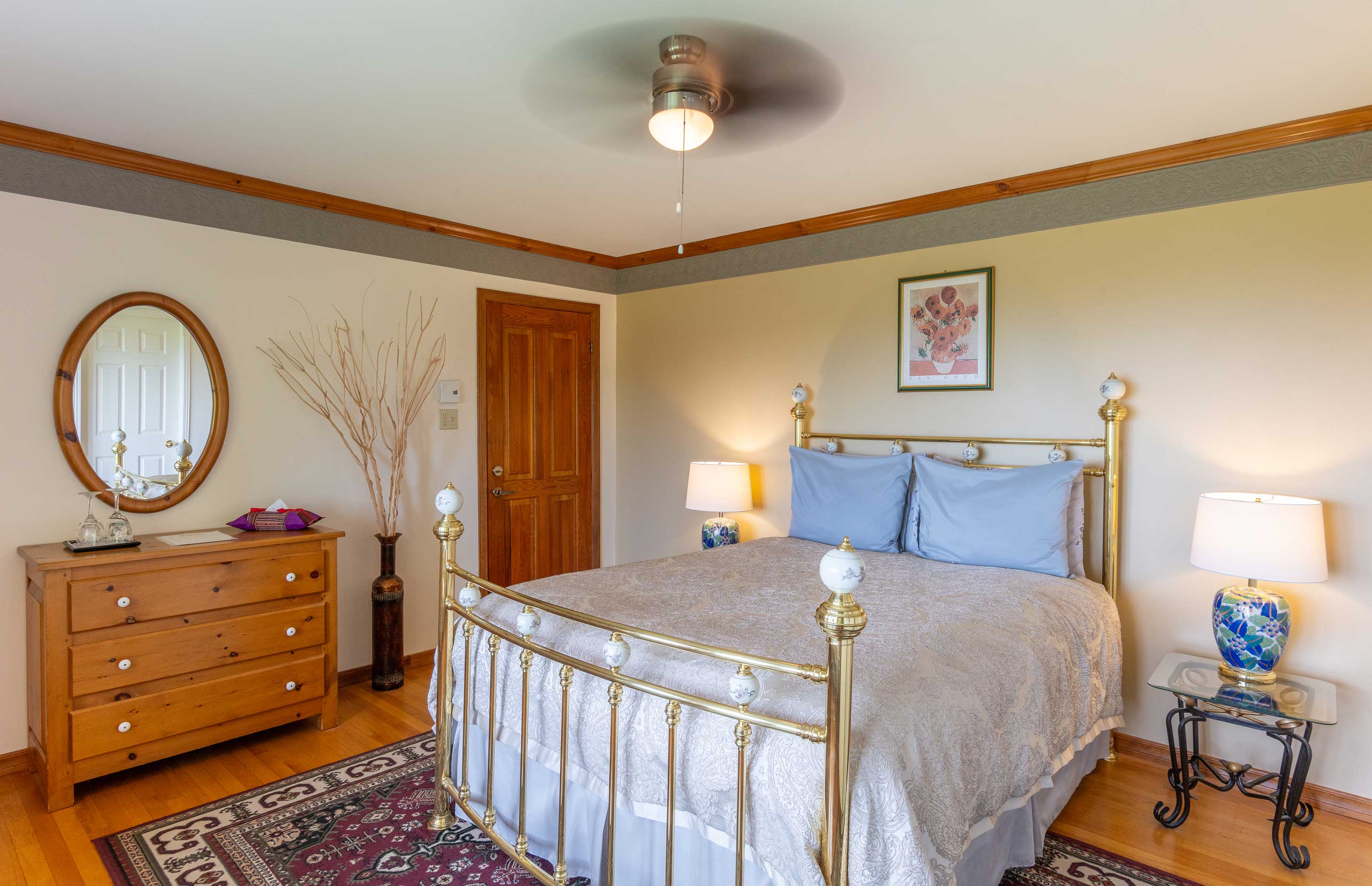 chambre-soleil-levant-manoir-hortensia-charlevoix-01