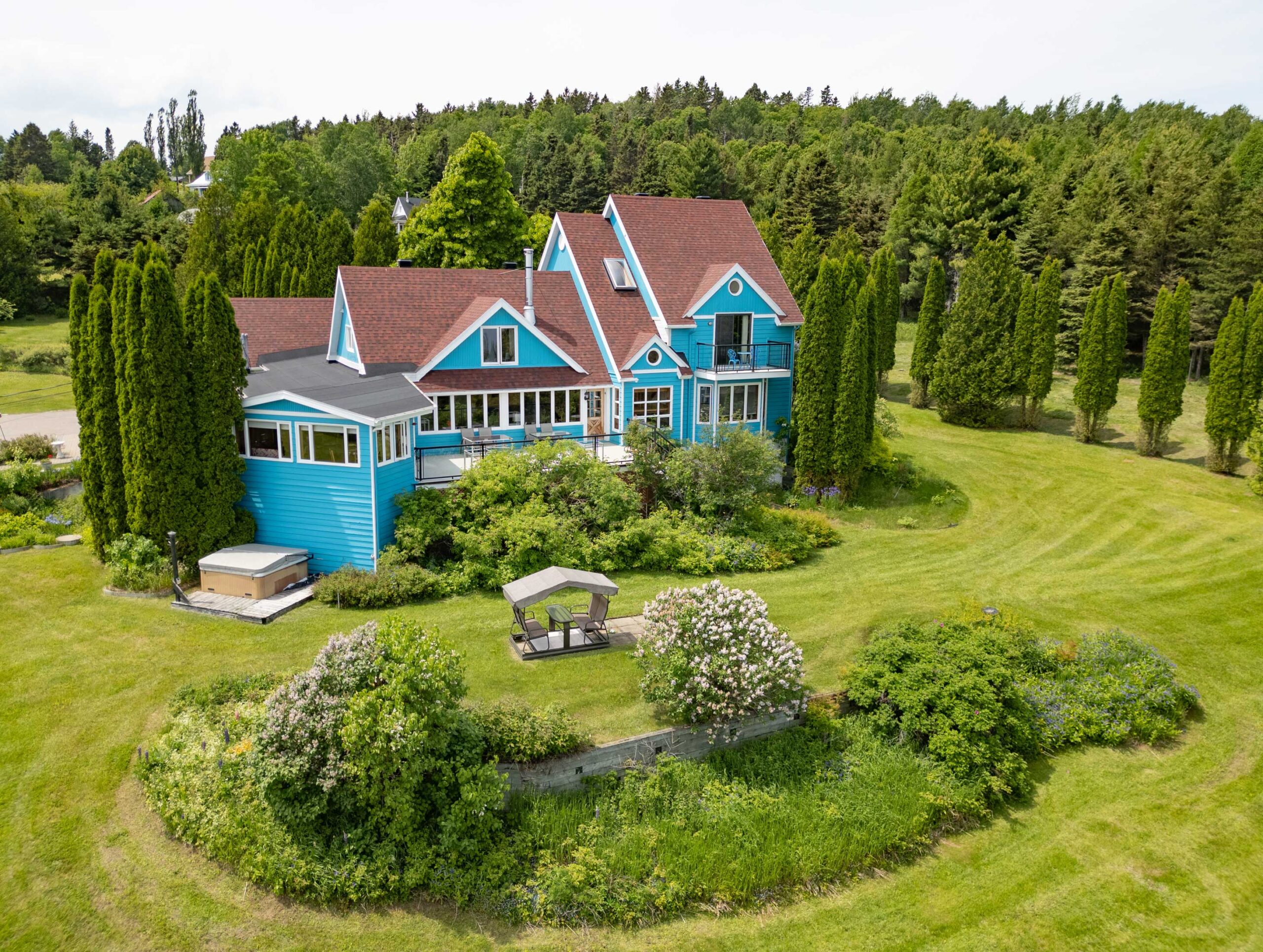manoir-hortensia-facade-charlevoix